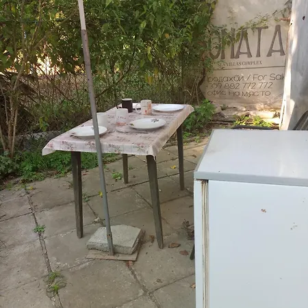 с терасата 롯지 *